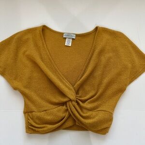 Shoreline Sugars Women's Twisted Crop Top Mustard SZ M